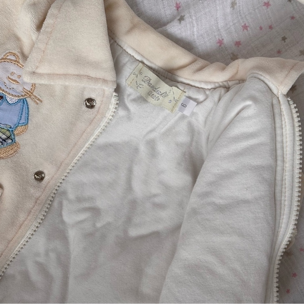 ⭒ 6M VTG Cream Chunky Jacket Embroidered Bear Pockets Collar Velour ⭒ - Picture 8 of 13